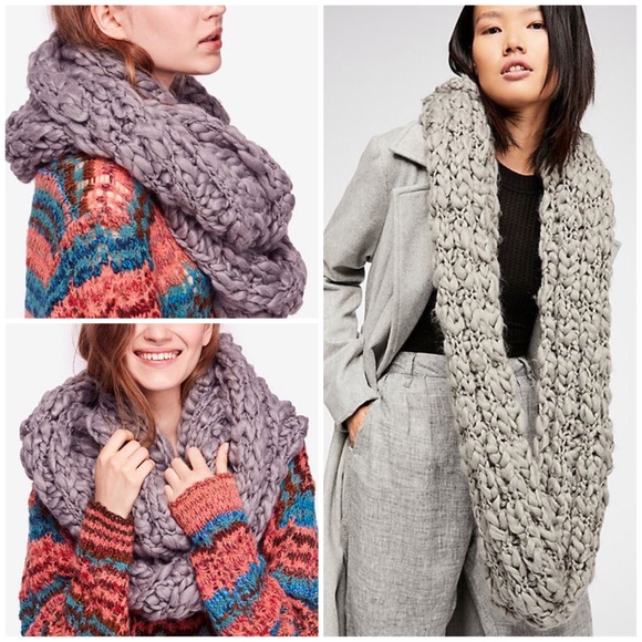 Free People Dreamland Chunky Knit Infinity Scarf Nwt Free People Dreamland Chunky Knit Infinity Scarf Nwt